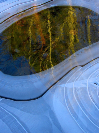 Illustration for article titled What Caused These Rings of Ice to Form Around Rocks?